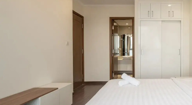 Семейные апартаменты с 2 комнатами с балконом Landmark Apartment in Vinhomes Central Park