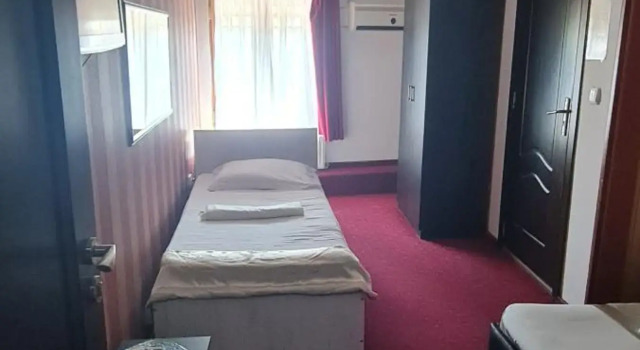 Hotel Class, Забронировать Отель Отели Плоешти с парковкой, Парковка