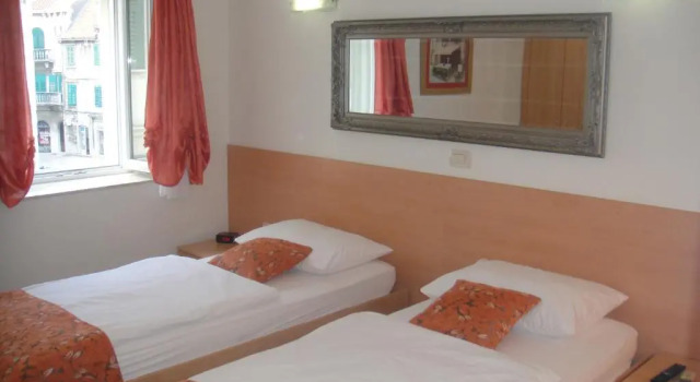 Двухместный номер Standard с видом на город B&B Central Palace Heritage