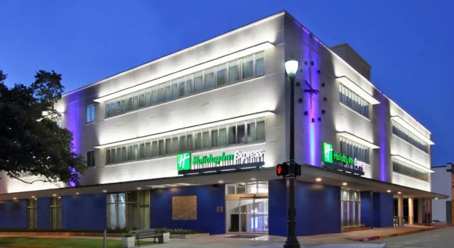 Holiday Inn Express Baton Rouge Downtown, Забронировать Отель Батон-Руж Луизиана, рядом с Allendale Cabin