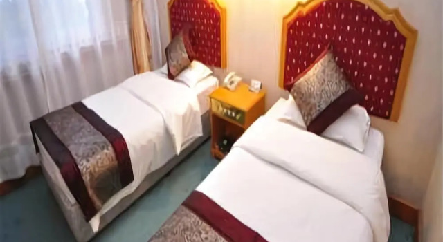 Yuboyuan Hotel Yuxi, Rezerwuj Hotel Hotele w Yuxi z parkingiem, Parking