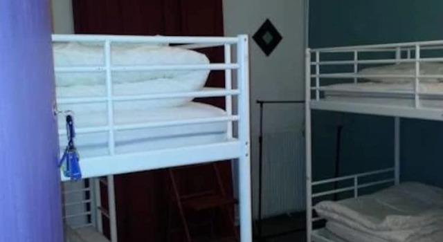 Bedlowcost, Забронировать Отель Малакоф Аньер-сюр-Сен