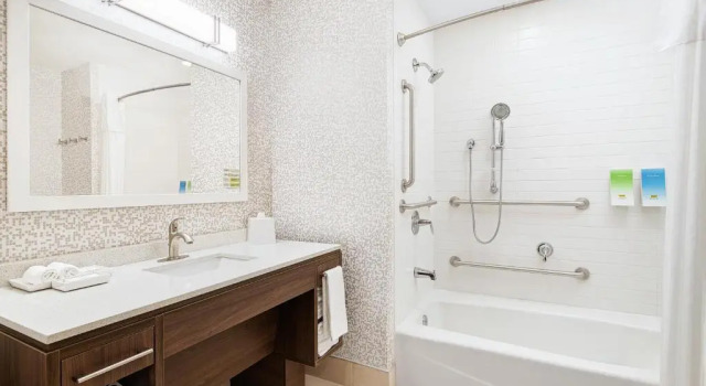 Четырёхместный люкс Home2 Suites By Hilton Batesville