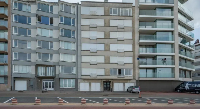 Apartment in Duinbergen by the Sailing School