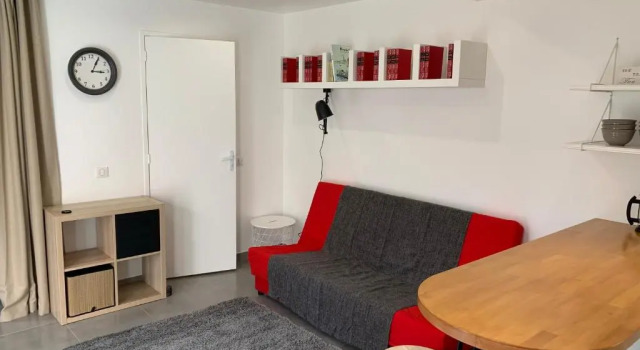 Appartement 2 Pièces Rez de Jardin / Terrasse Proche Gare et Hyper Centre, Забронировать Апартаменты/квартира Апартаменты Finistère, Апартаменты/квартира
