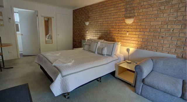Двухместный номер Standard с балконом Mountain View Motor Inn & Holiday Lodges