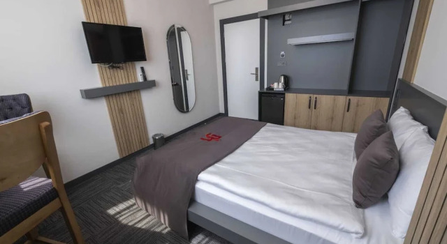 Dewy Hotel, Rezerwuj Hotel Cigli Izmir