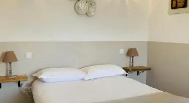 Auberge Sant'Antone, Book Hostel / Vandrerhjem Santa-Reparata-di-Balagna Balagne