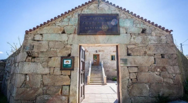 Casa Rural Abadia Eiras, Book Hotel Eiras Galicia