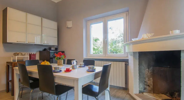 Апартаменты JOIVY 2 Bed Villa with Beautiful Garden in Forte dei Marmi