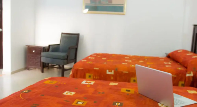 Двухместный номер Economy Hotel Zirahuen