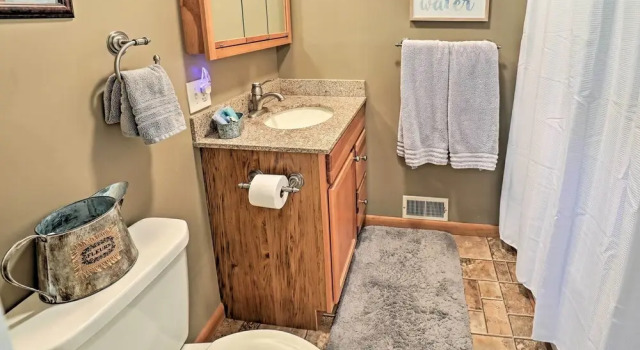 Коттедж Auburn Vacation Rental Home Near Owasco Lake!
