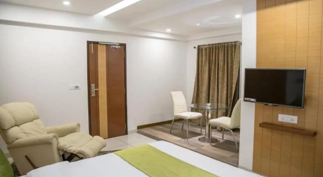 Двухместный номер Superior Hotel Orange International