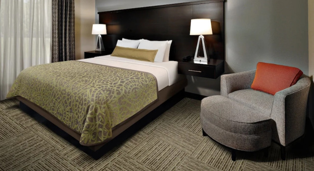 Люкс с 2 комнатами Staybridge Suites Tysons - McLean by IHG