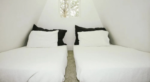 Standard Zimmer Trailhead Cabins & Lodging