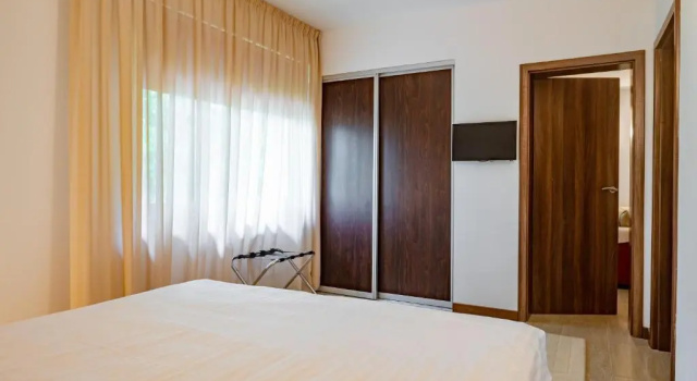 Полулюкс с балконом Epico Seafront & Garden Apartments