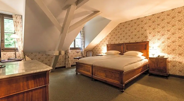 Номер Deluxe с видом на окрестности Grandhotel Giessbach