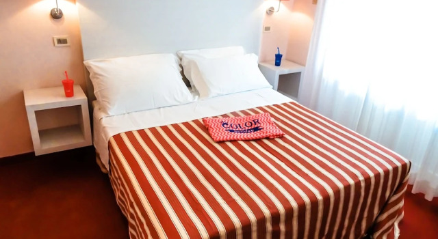 Двухместный номер Standard с балконом Color Metropolitan Family Hotel