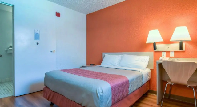 Двухместный люкс Motel 6-Rowland Heights, CA - Los Angeles - Pomona