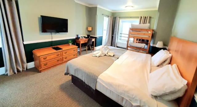 Семейный номер Standard с видом на море The Wellington Hotel