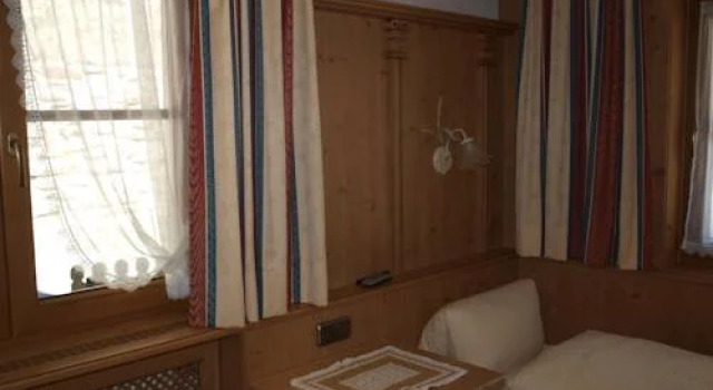 Nebanauer, Prenota Hotel Hotel a Tirolo con parcheggio, Parcheggio