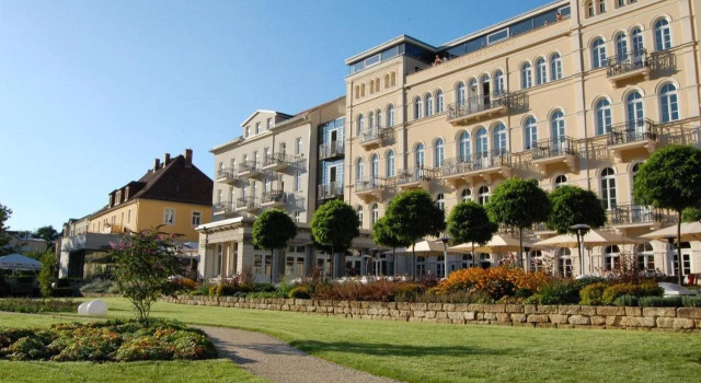 Hotel Elbresidenz an der Therme, Забронировать Отель Бад-Шандау Saxon Switzerland, рядом с Информационный центр национального парка «Саксонская Швейцария»