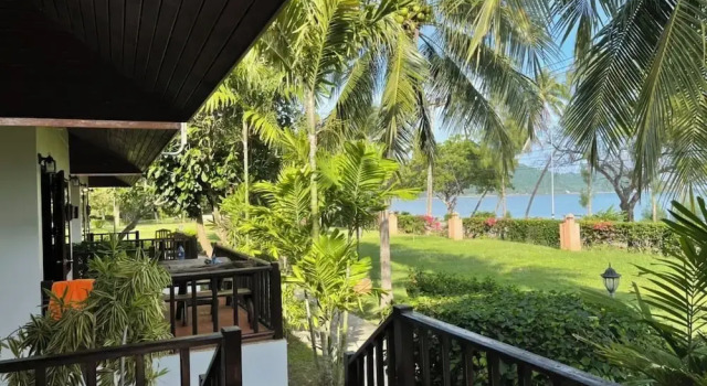 Вилла Deluxe Sailom Resort Bangsaphan