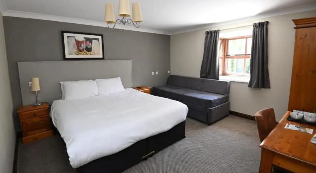 Номер Standard Admirals Table, Bridgwater by Marstons Inns