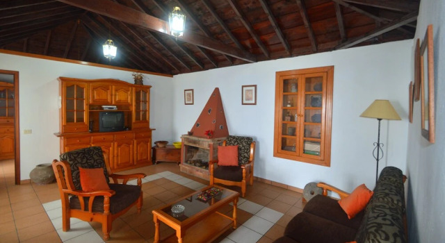 Casa Rural Peluquina by Isla Bonita, Забронировать Дом для отпуска Лас Кабезадас Пальма