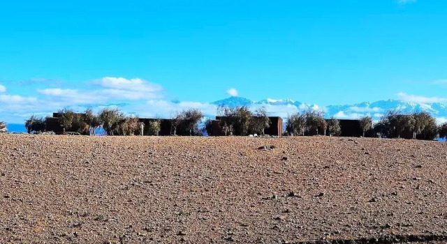 Revolution Stone Cliff Eco Resort, Забронировать Курортный отель Отели Марракеш-Тенсифт-Эль-Хауз с парковкой, Парковка