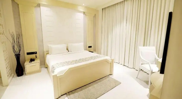 Двухместный люкс Premium AJ Grand Hotel