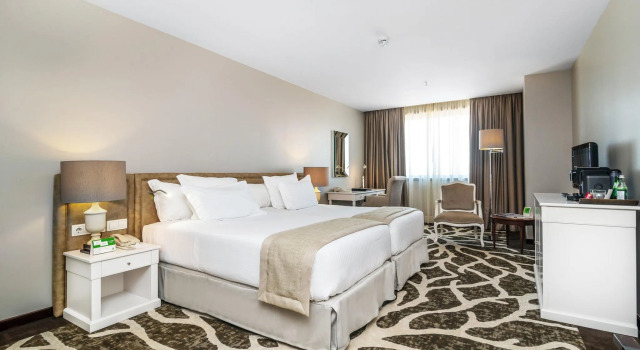 Двухместный номер Premium с видом на реку Holiday Inn Porto Gaia by IHG