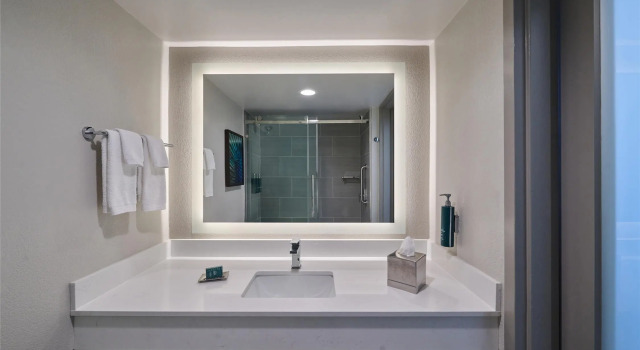 Четырёхместный номер Standard Hilton Anchorage