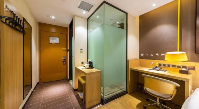 Номер Comfort IU Hotel Chongqing Jiefangbei Hongyadong Chaotianmen