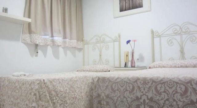 Двухместный номер Standard Hostal Avenida