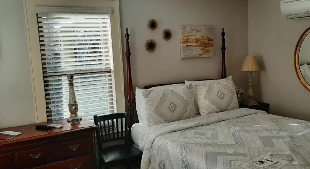 Номер Economy DeBary Inn