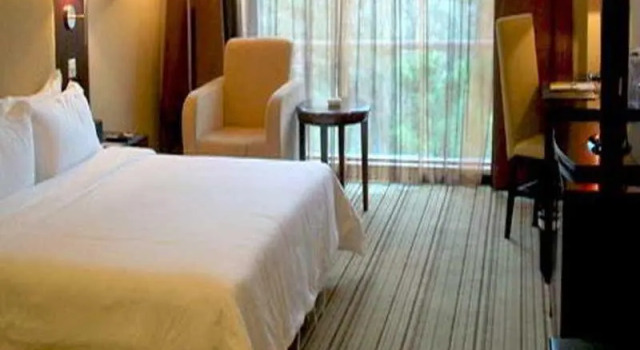 Vienna Chunfeng, Rezerwuj Hotel Hotele w Shenzhen z parkingiem, Parking