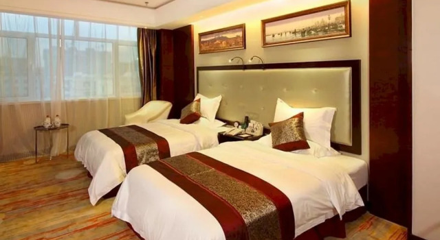 Puyang Yuehua International Hotel, Varaa Hotelli Puyang Henan