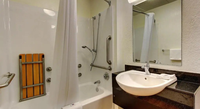 Четырёхместный номер Standard Motel 6-York, PA