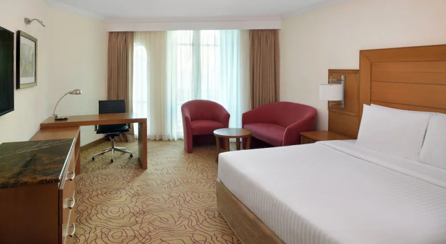 Deluxe suite Mövenpick Hotel Karachi