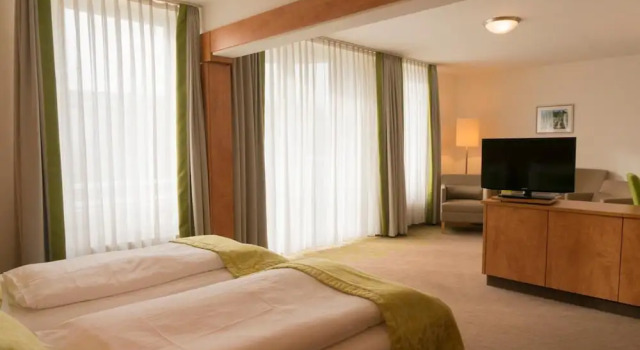 Полулюкс с балконом Hotel Mingarden