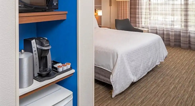Номер Superior Holiday Inn Express Boca Raton - West by IHG