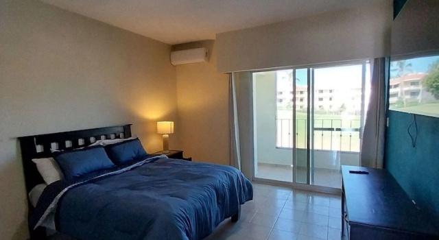 Апартаменты с видом на поле для гольфа SM Apartments