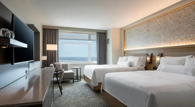 Четырёхместный номер Standard The Westin Chicago Lombard