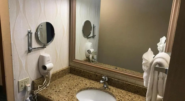 Четырёхместный номер Standard oceanfront Sun Viking Lodge - Daytona Beach