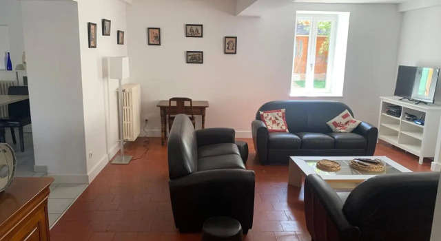 Gite Le Cœur de Givry, Rezervasyon Otel  