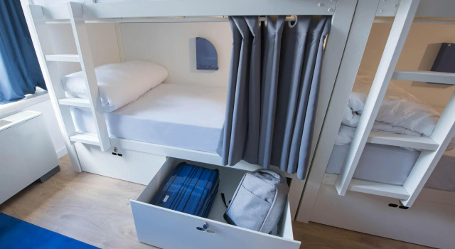 Кровать в общем номере (женский номер) Room Lisboa