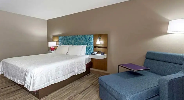 Полулюкс Hampton Inn Biloxi-Ocean Springs
