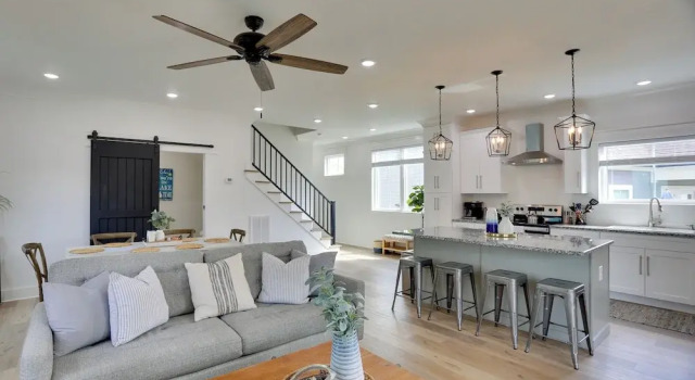 Modern Luxury Retreat: Walk to Tims Ford Lake!, Réserver Maison de vacances Winchester Tennessee