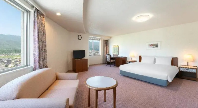 Двухместный номер Classic с видом на горы Mercure Nagano Matsushiro Resort & Spa